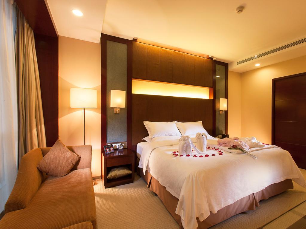 Hongrui Jinling Grand Hotel Хефей Екстериор снимка